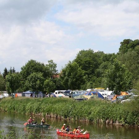 Ferienwohnungen Am Campingplatz Trendelburg Bagian luar foto