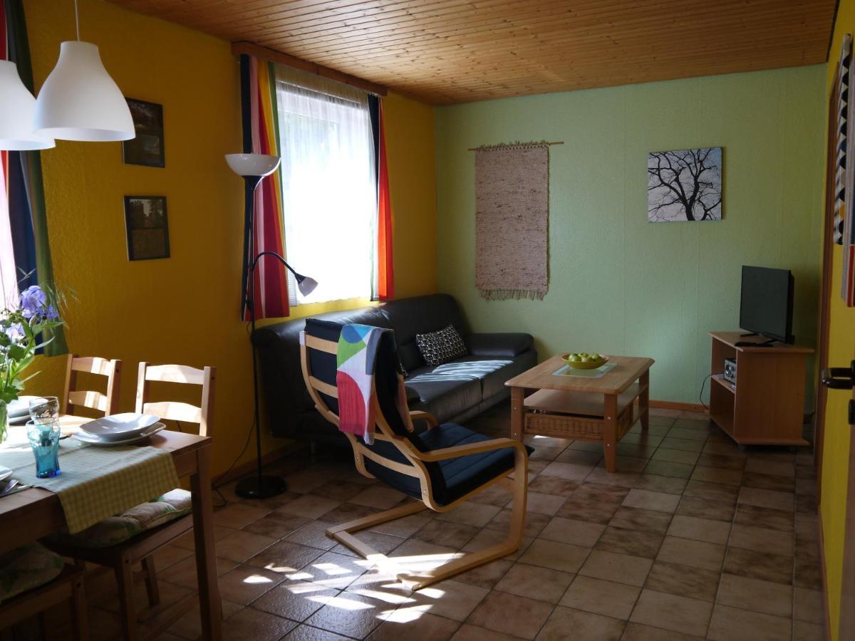 Ferienwohnungen Am Campingplatz Trendelburg Bagian luar foto