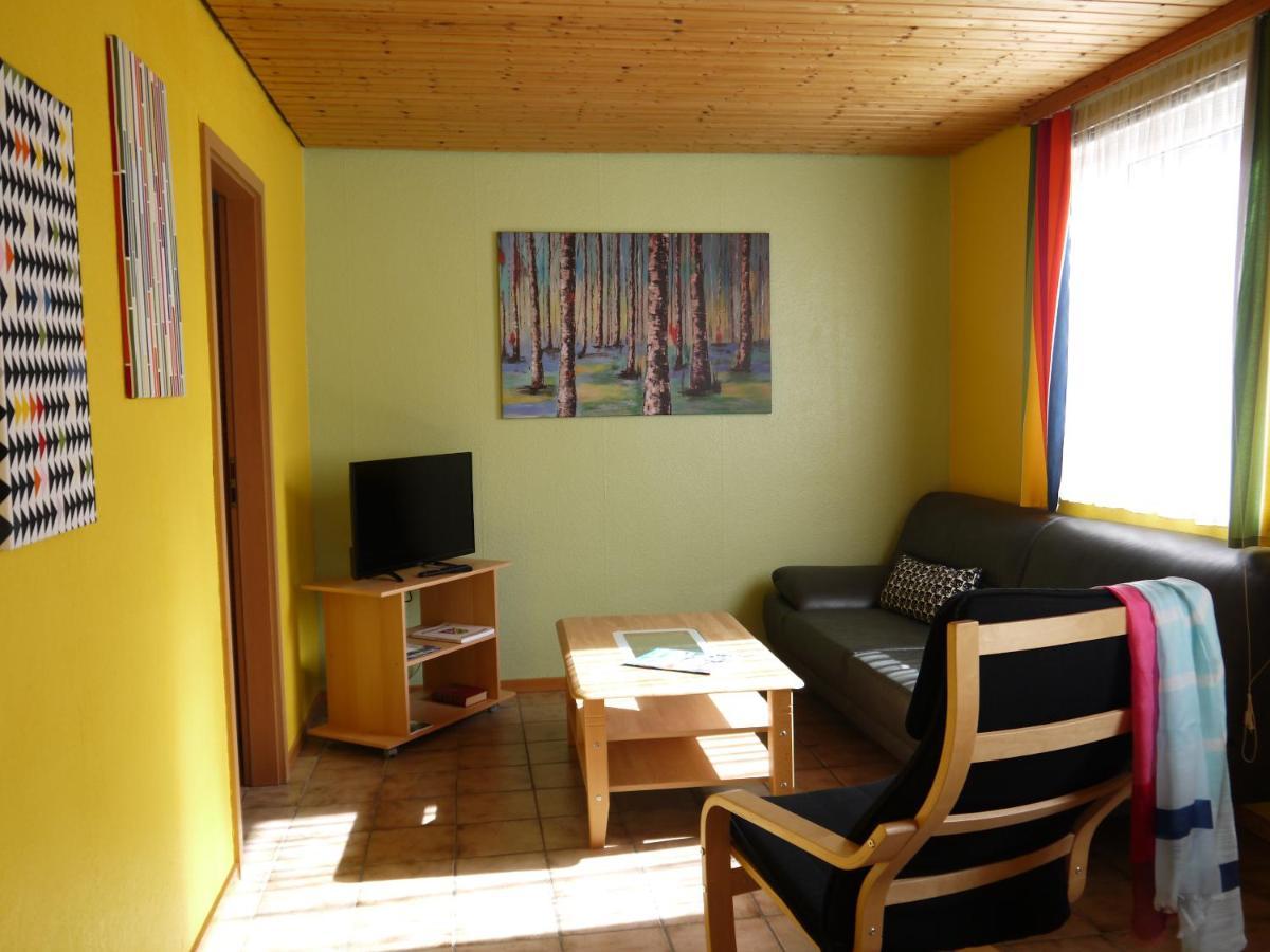 Ferienwohnungen Am Campingplatz Trendelburg Bagian luar foto