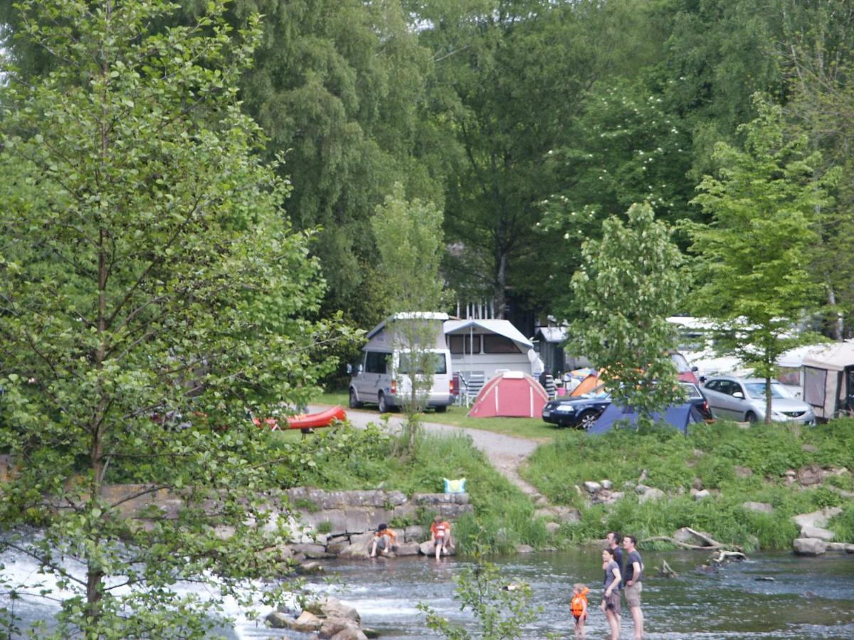 Ferienwohnungen Am Campingplatz Trendelburg Bagian luar foto