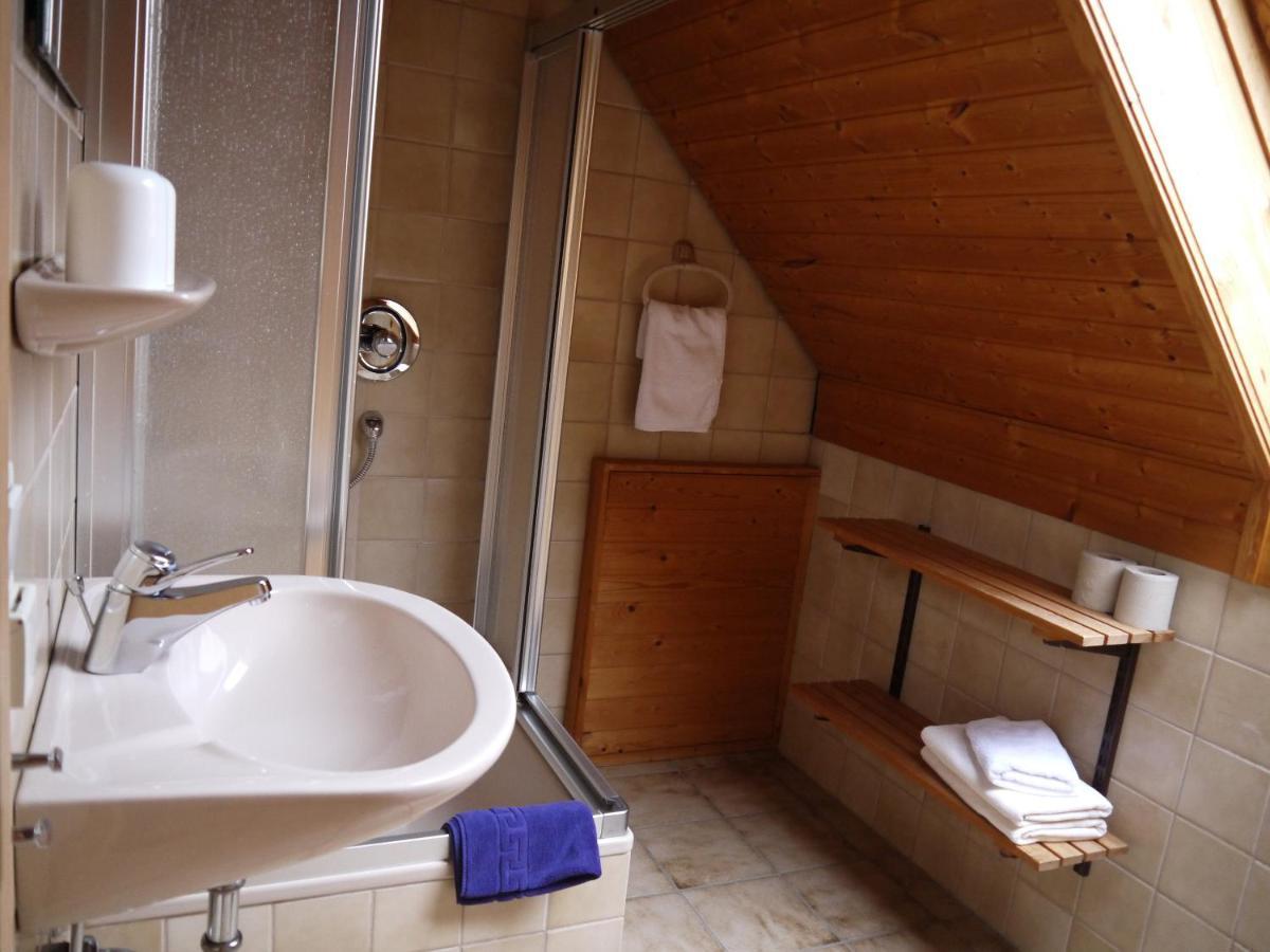 Ferienwohnungen Am Campingplatz Trendelburg Bagian luar foto